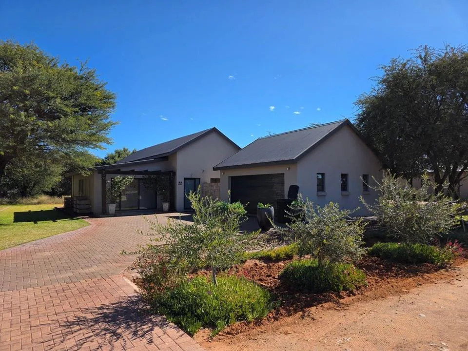 3 Bedroom House for sale in Kathu