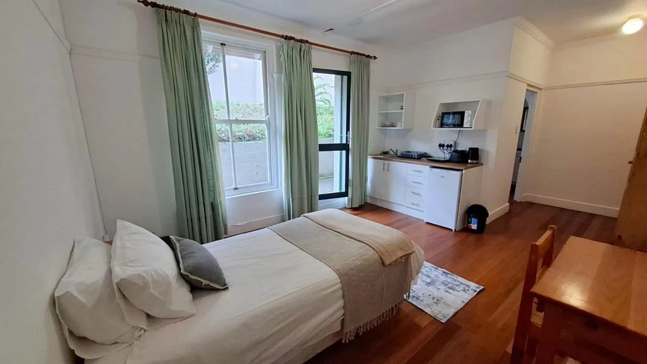 1 Bedroom Apartment / flat to rent in West Bank