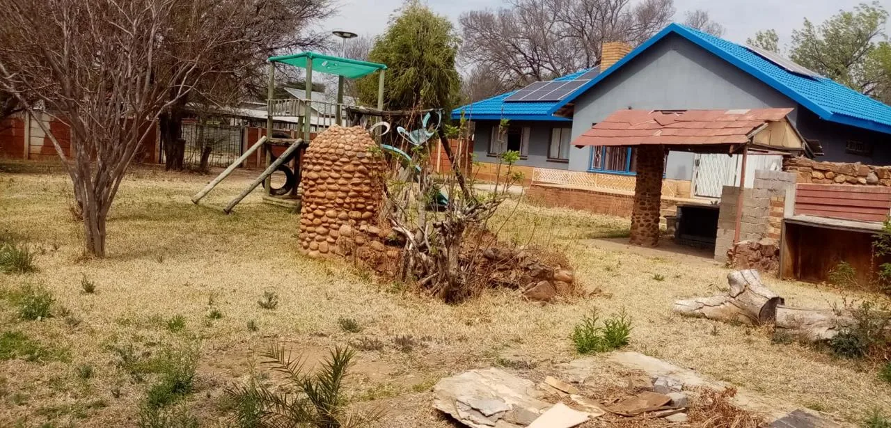 3 Bedroom House for sale in Songloed