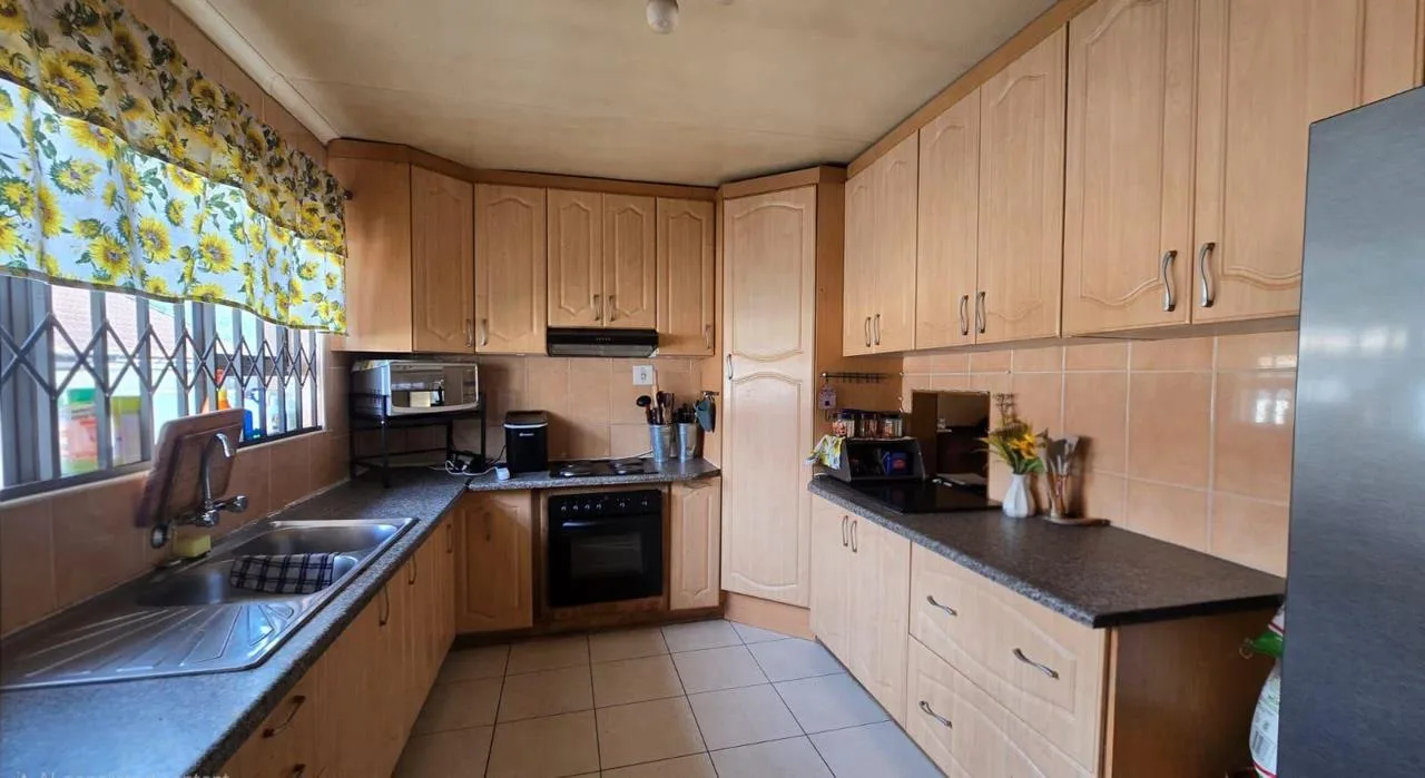 3 Bedroom House for sale in Secunda