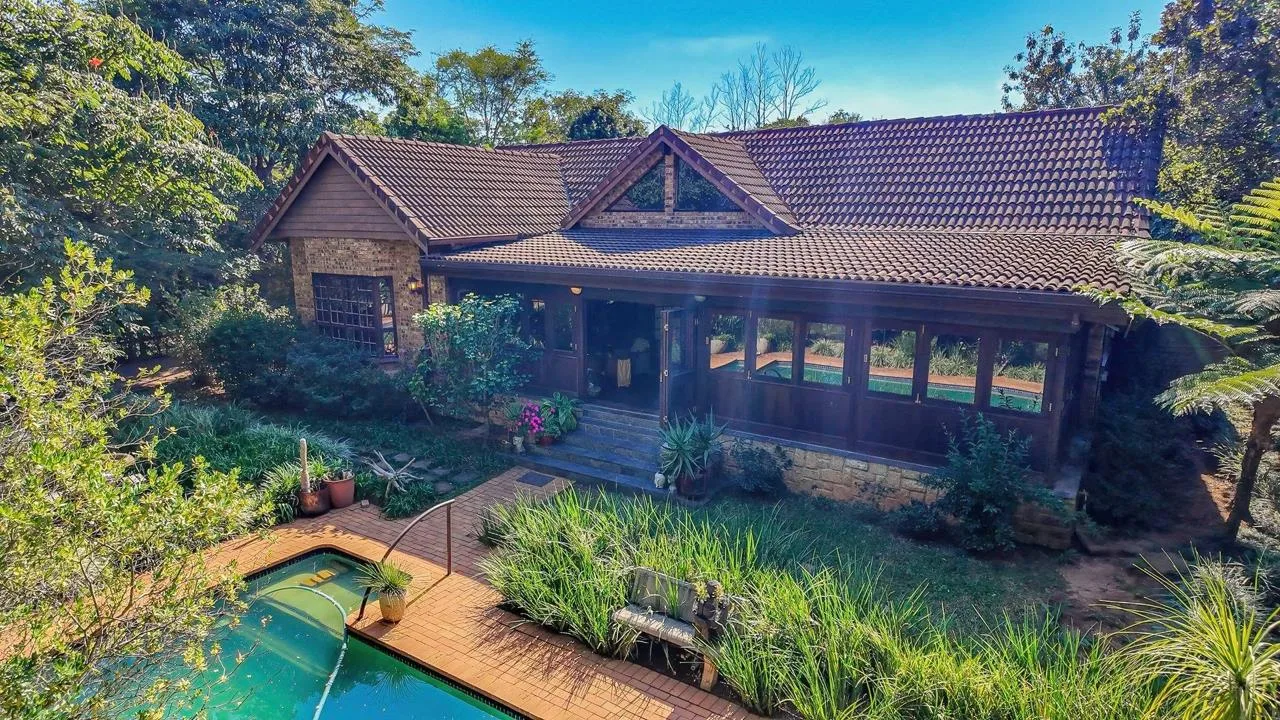 4 Bedroom House for sale in White River Country Estate