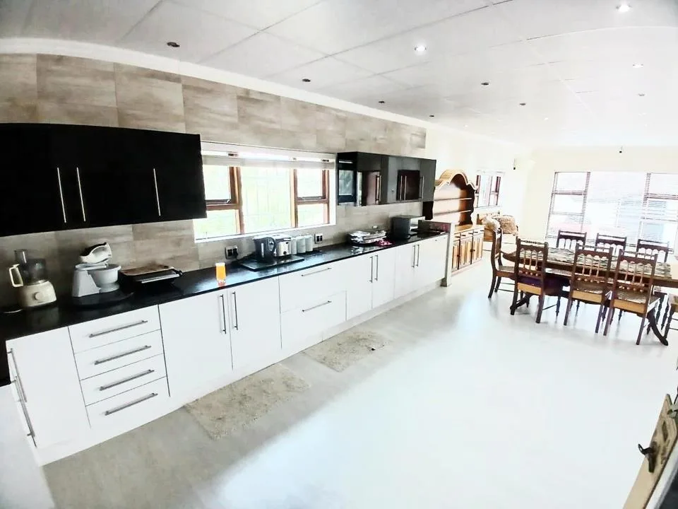 4 Bedroom House for sale in Fairbridge Heights