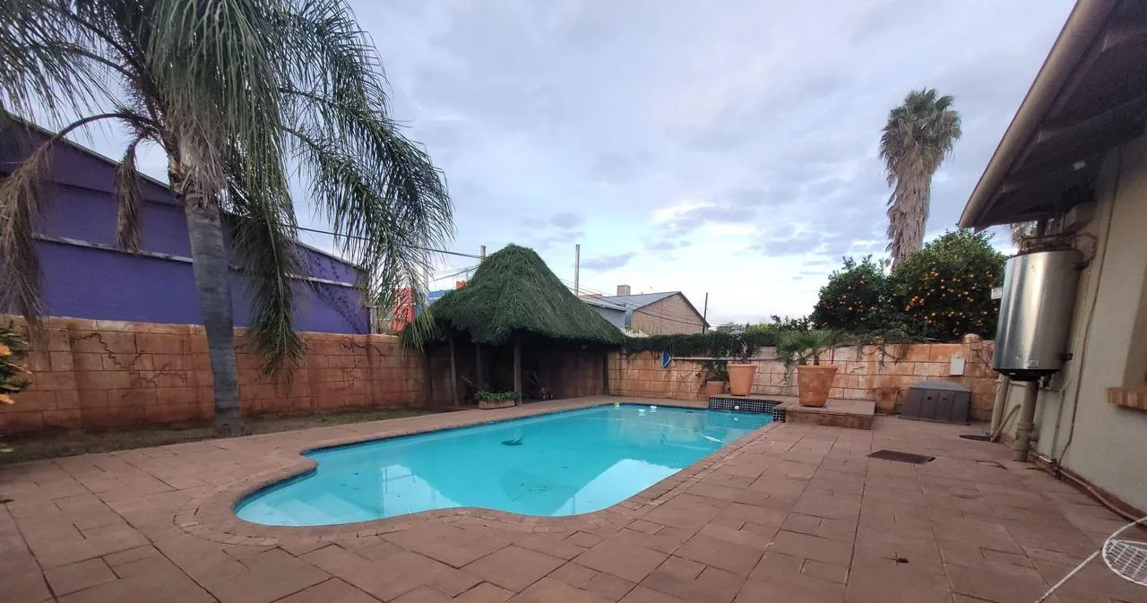 4 Bedroom House for sale in Albertynshof