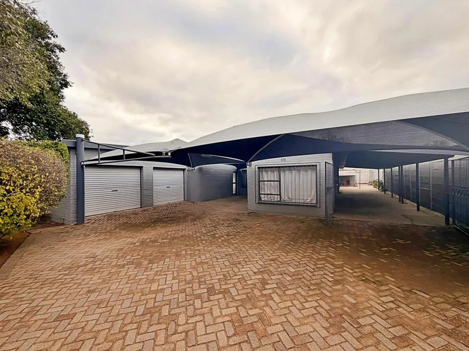 3 Bedroom House for sale in Naudeville