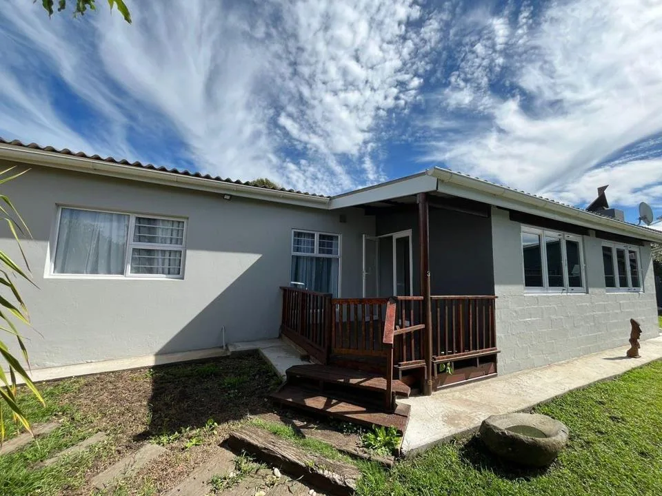 4 Bedroom House for sale in Seavale