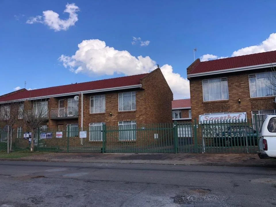 2 Bedroom Apartment / flat for sale in Potchefstroom Central