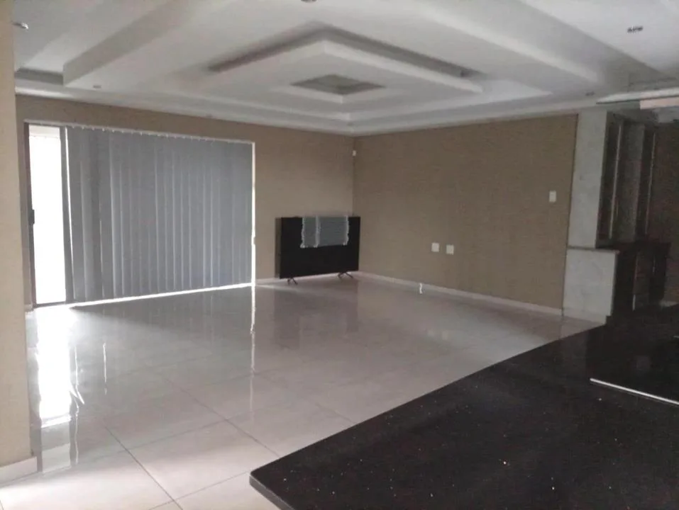 3 Bedroom House for sale in Aerorand