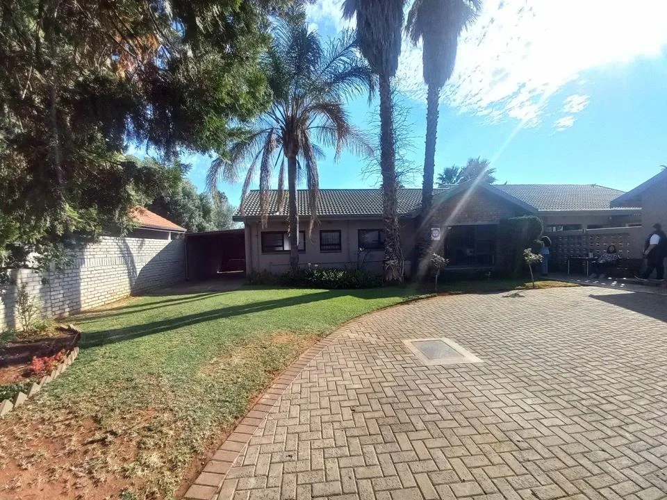 4 Bedroom House for sale in Carters Glen