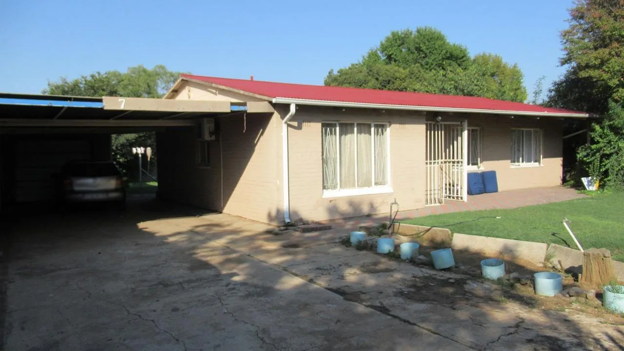 3 Bedroom House for sale in Sasolburg Ext 1