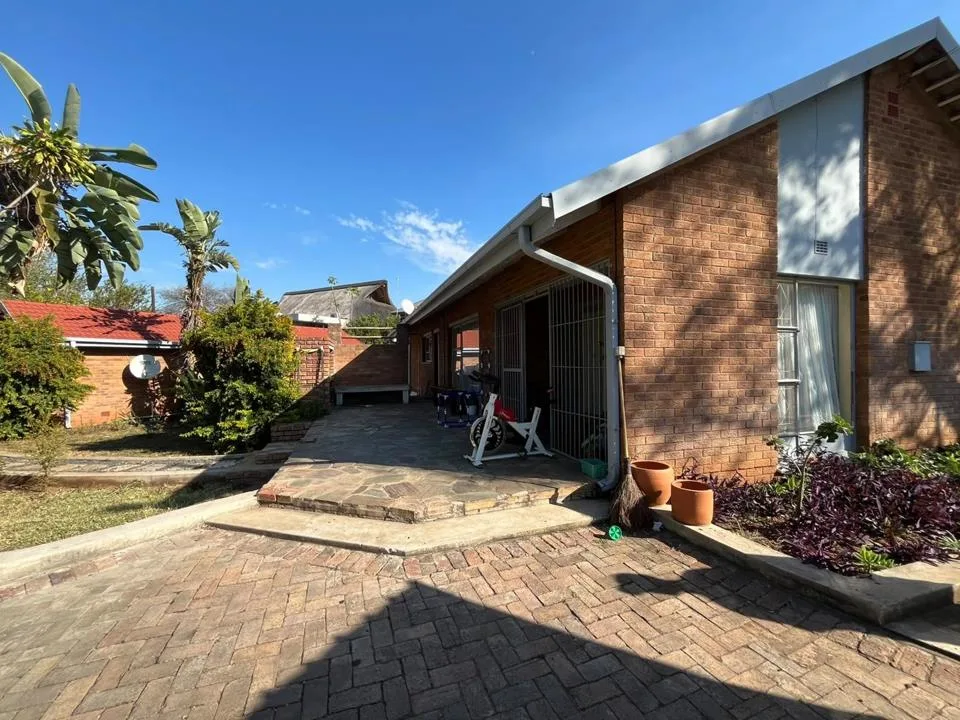 3 Bedroom House to rent in Hoedspruit