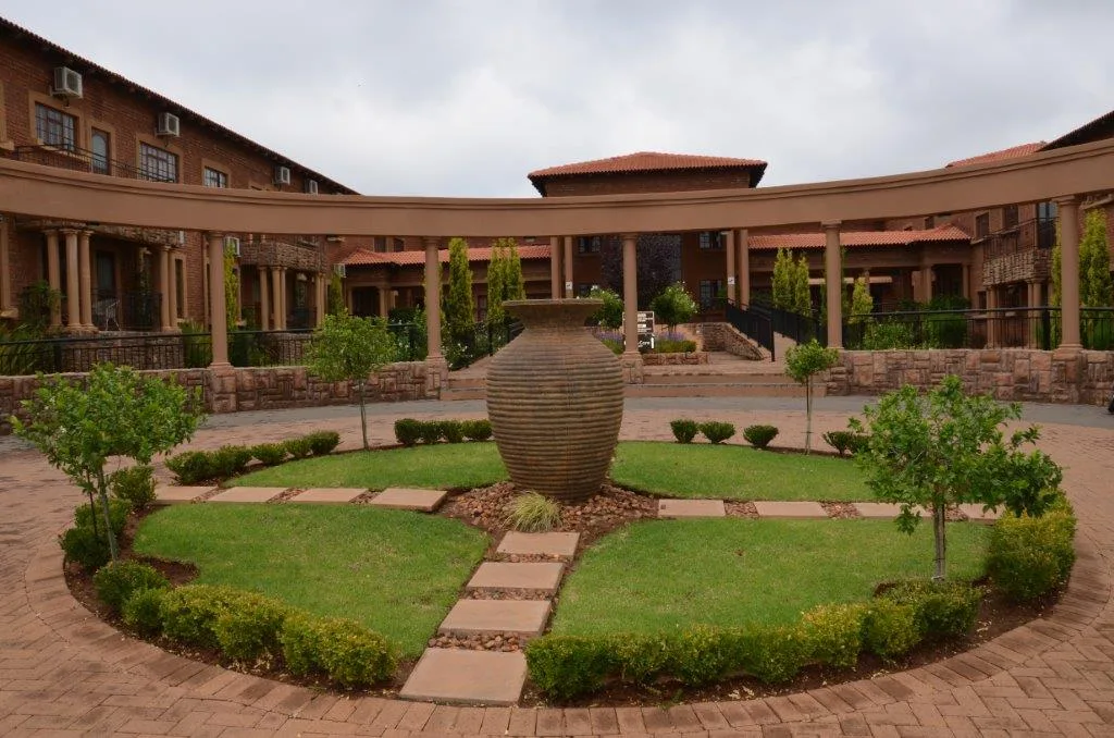 1 Bedroom Apartment / flat for sale in Dan Pienaar