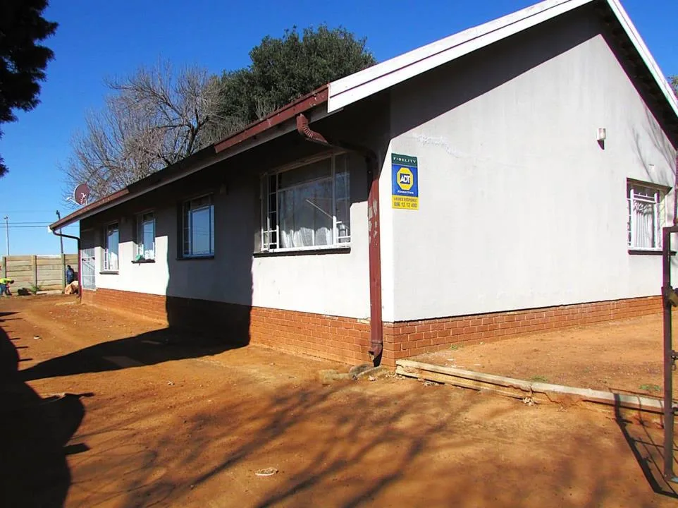 3 Bedroom House for sale in Vaalpark