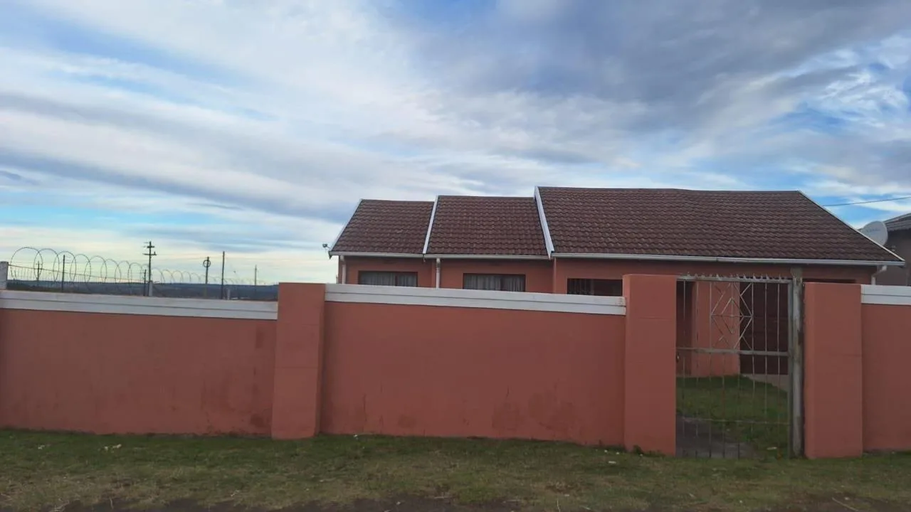 3 Bedroom House for sale in Breidbach