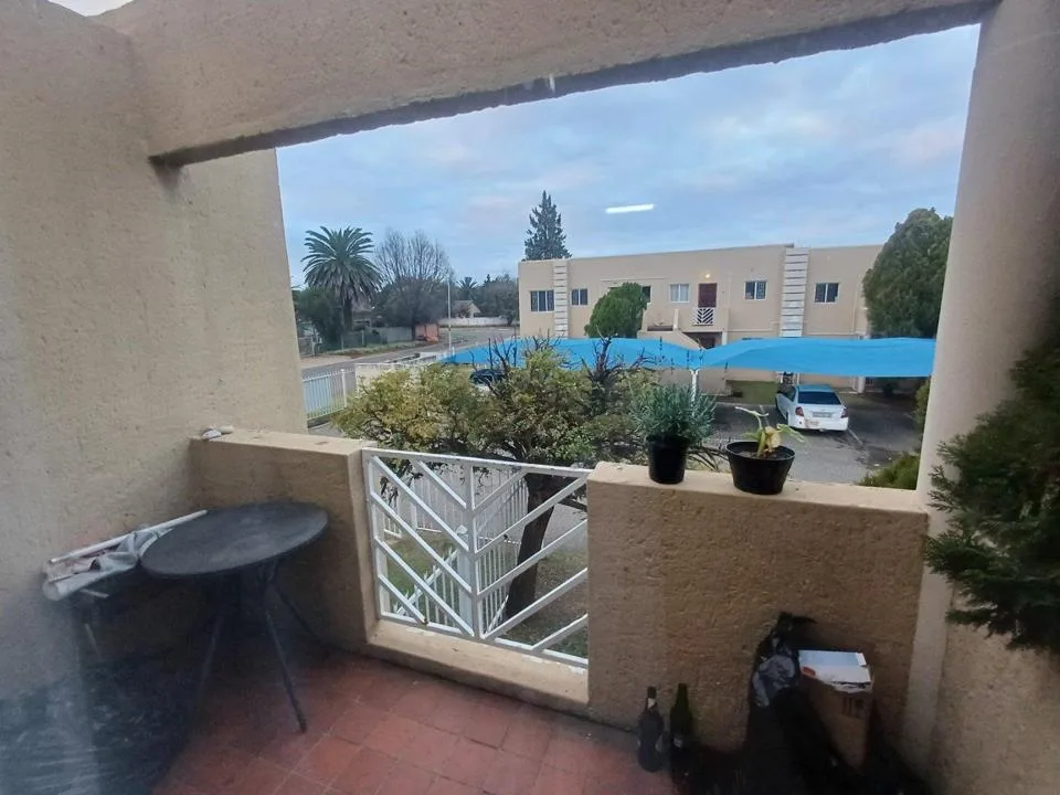 2 Bedroom Townhouse for sale in Pellissier