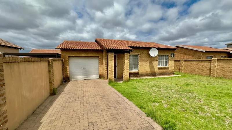 2 Bedroom House to rent in Tasbet Park Ext 1