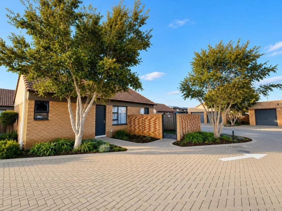 2 Bedroom Townhouse for sale in Douglas Valley