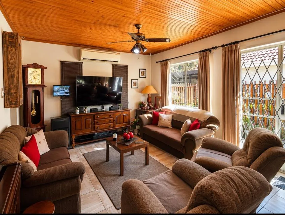 5 Bedroom House for sale in Fichardt Park