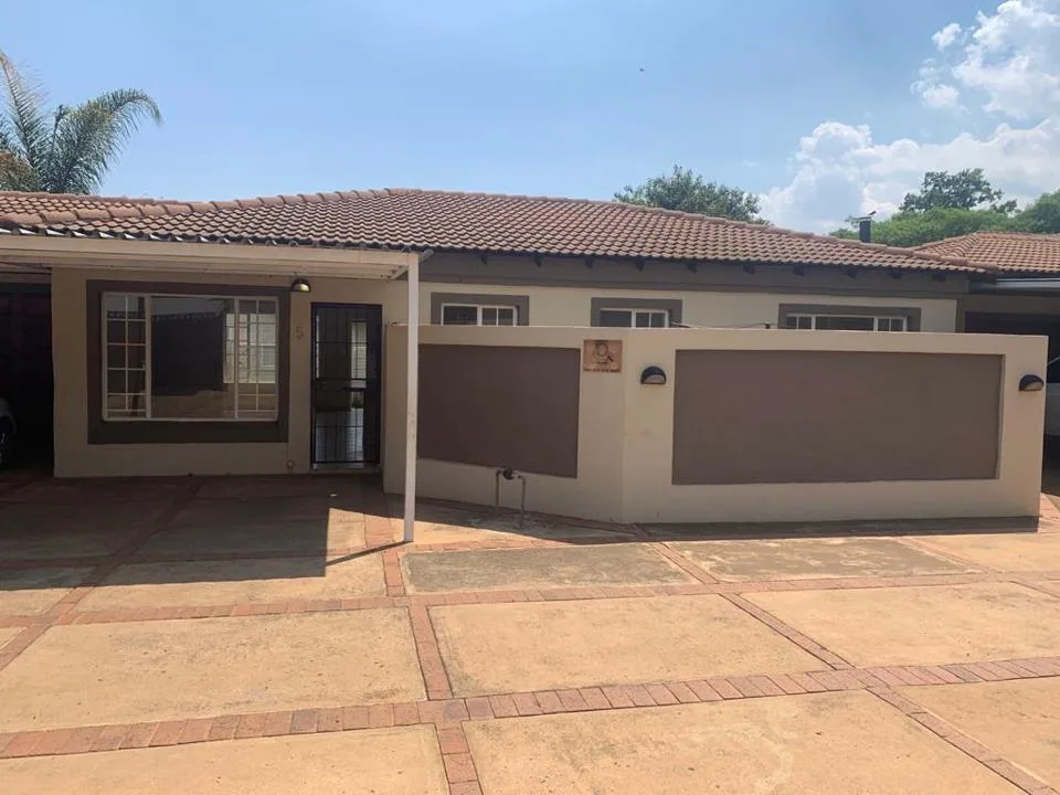 3 Bedroom House to rent in Lydenburg