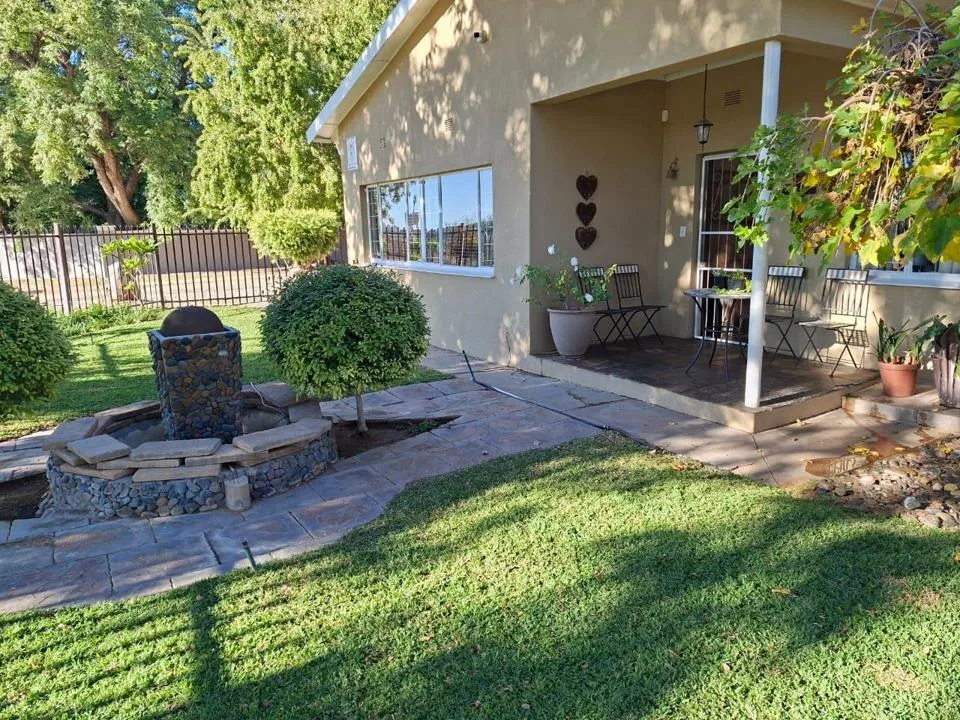 4 Bedroom House for sale in Kakamas
