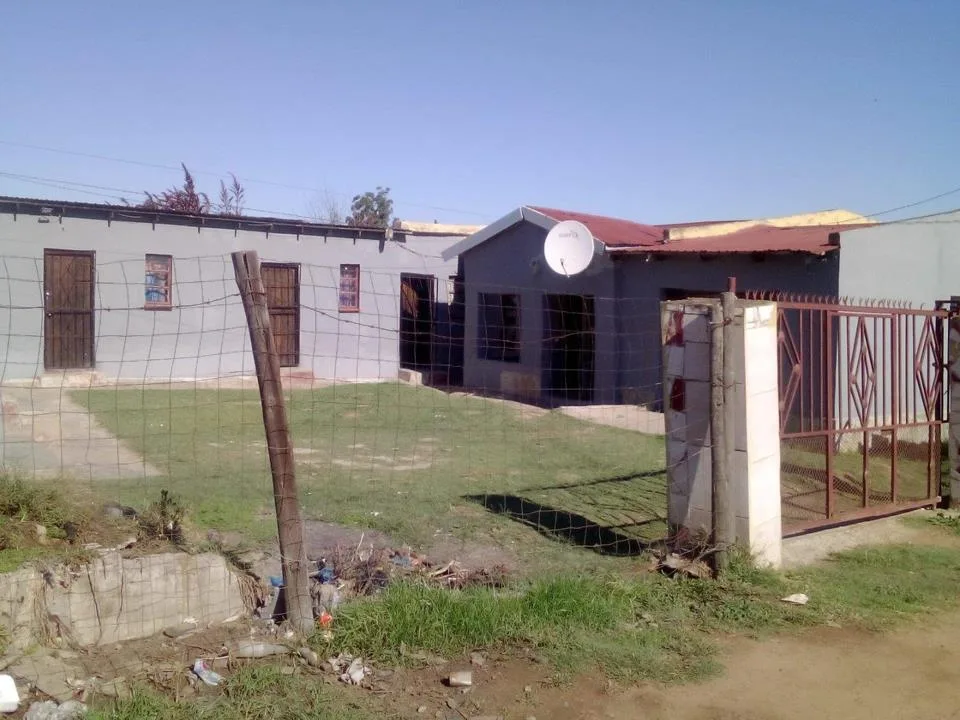 8 Bedroom House for sale in Mthatha