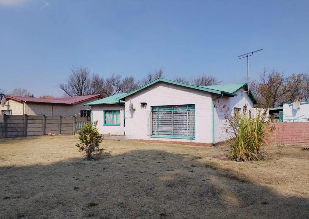 4 Bedroom House for sale in Sasolburg Ext 1