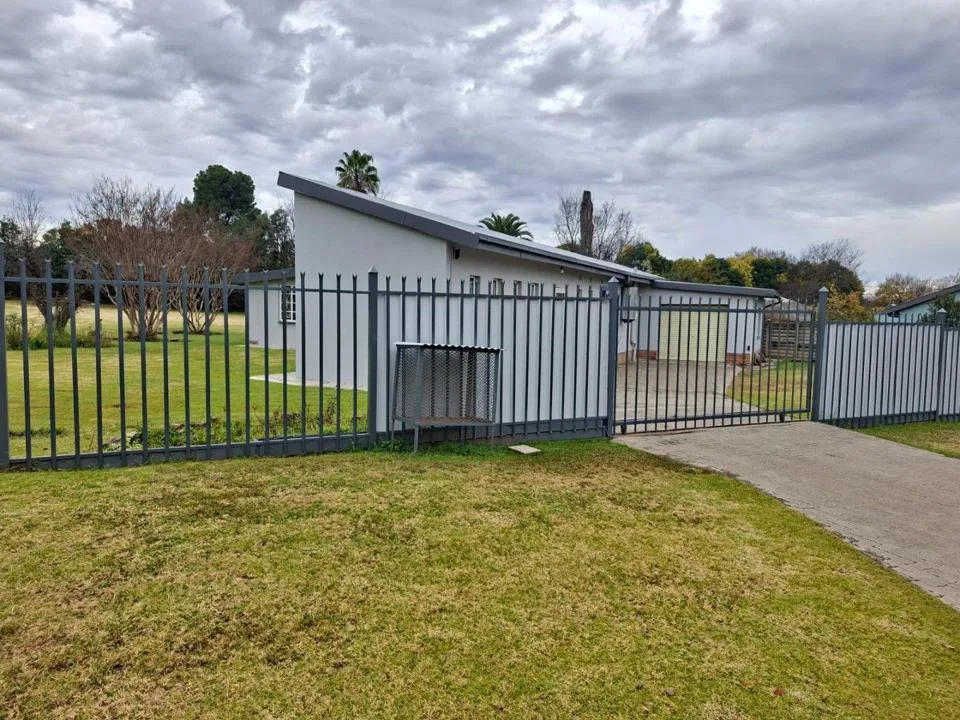 3 Bedroom House for sale in Ficksburg