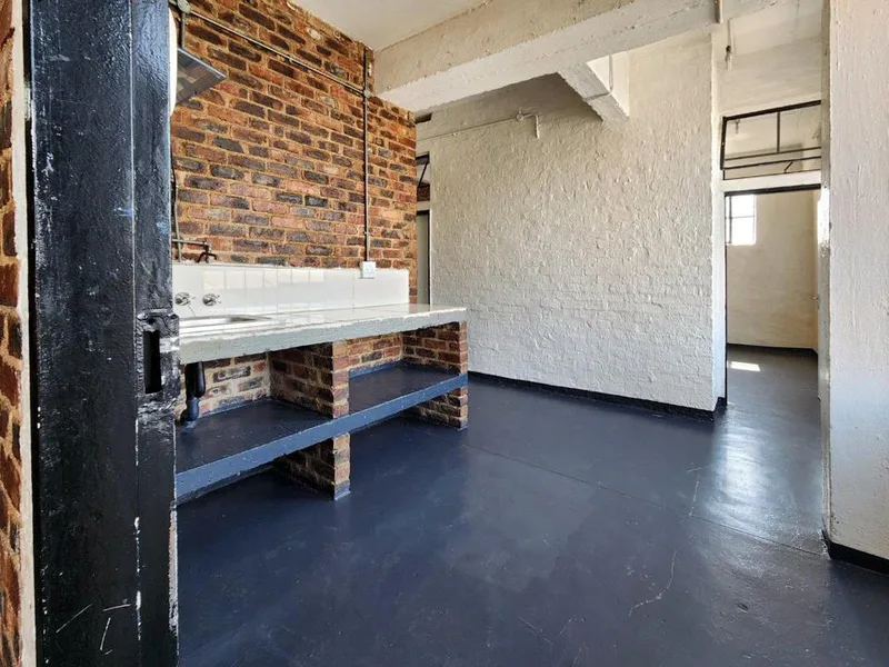 1 Bedroom Apartment / flat to rent in City & Suburban