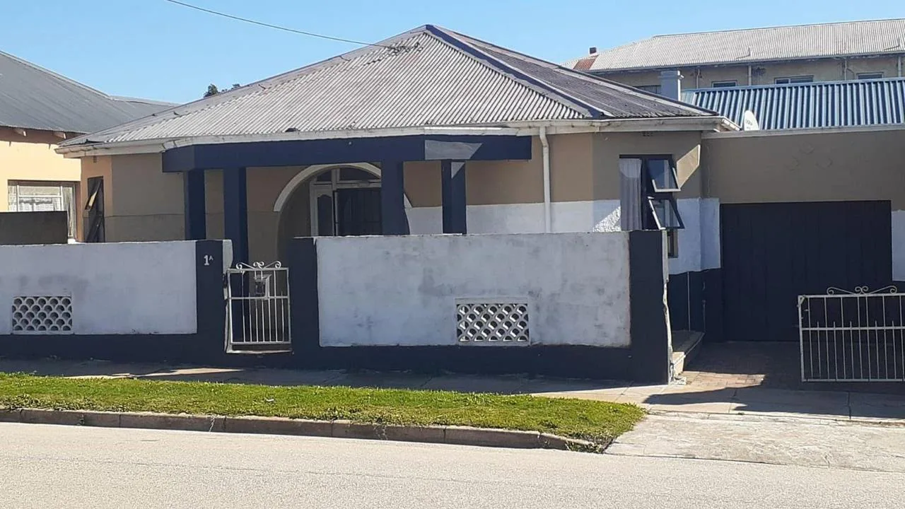 3 Bedroom House for sale in Sydenham