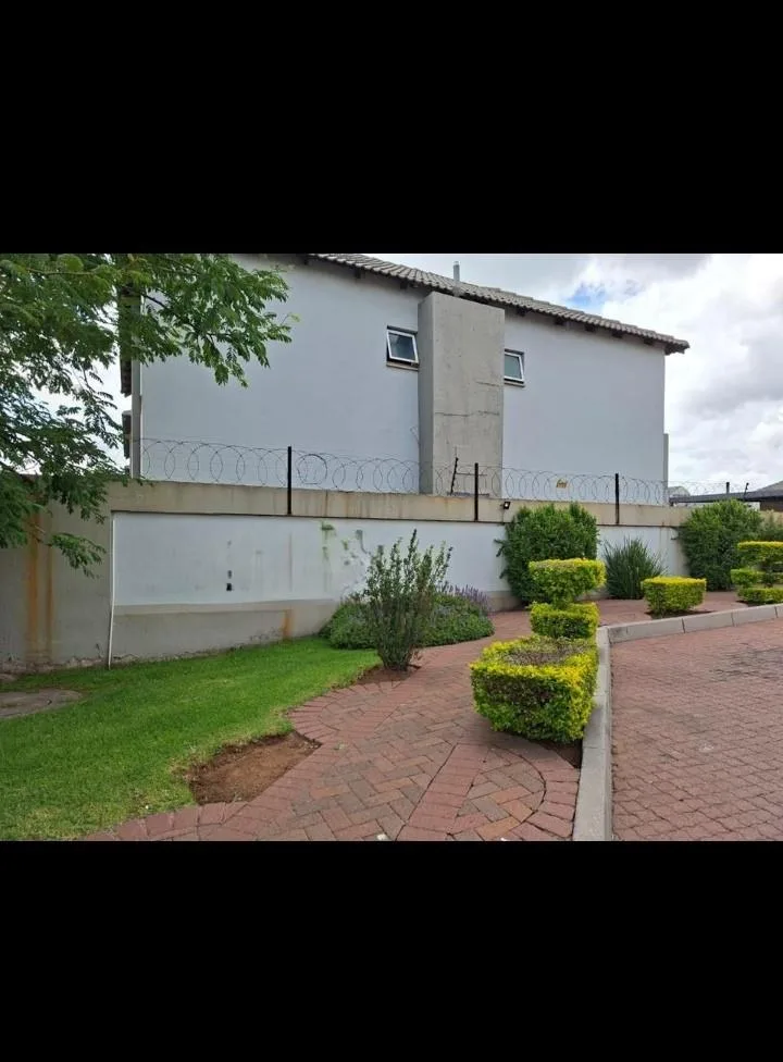 3 Bedroom House for sale in Tasbet Park