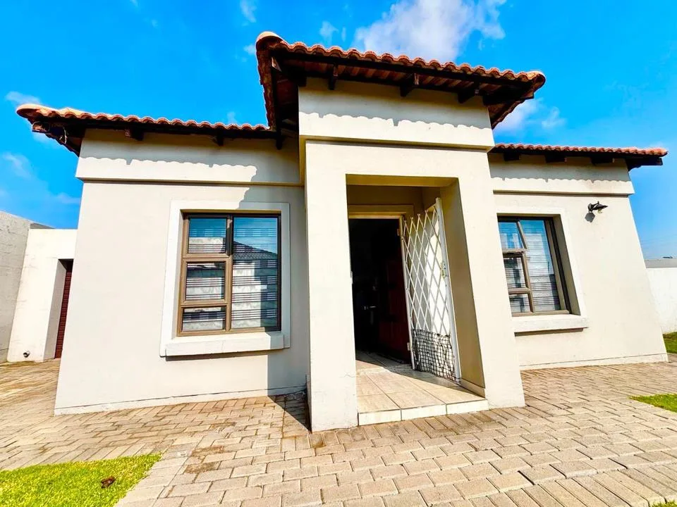 2 Bedroom Townhouse for sale in Terra Nova