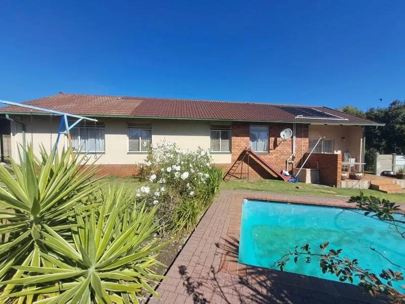 4 Bedroom House for sale in Secunda