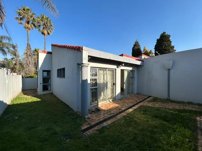 2 Bedroom Apartment / flat to rent in Bassonia
