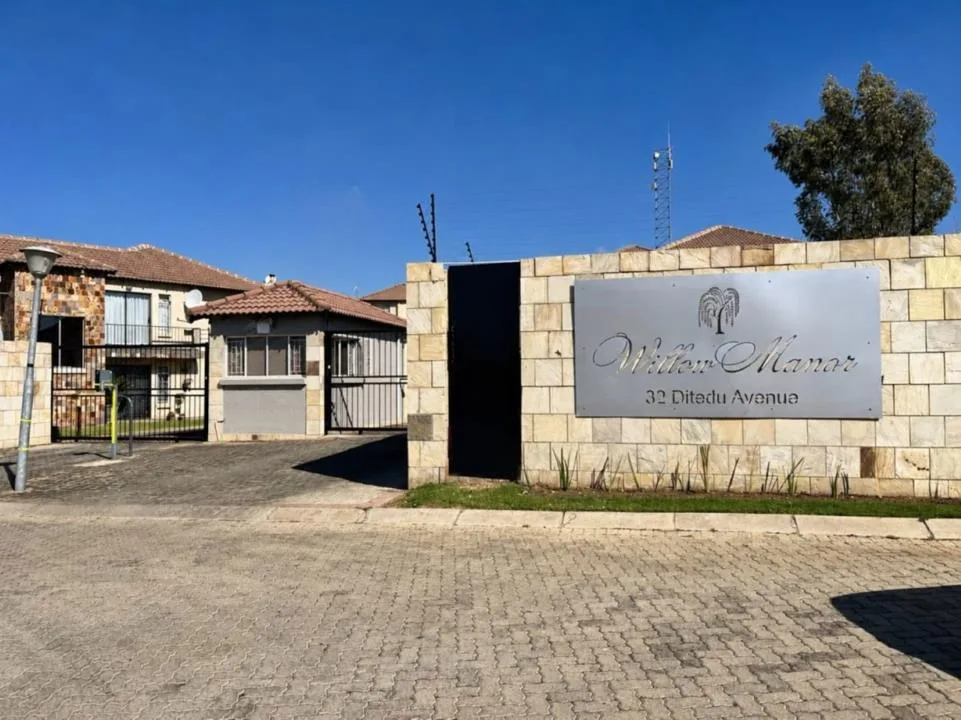 2 Bedroom Apartment / flat for sale in Baillie Park