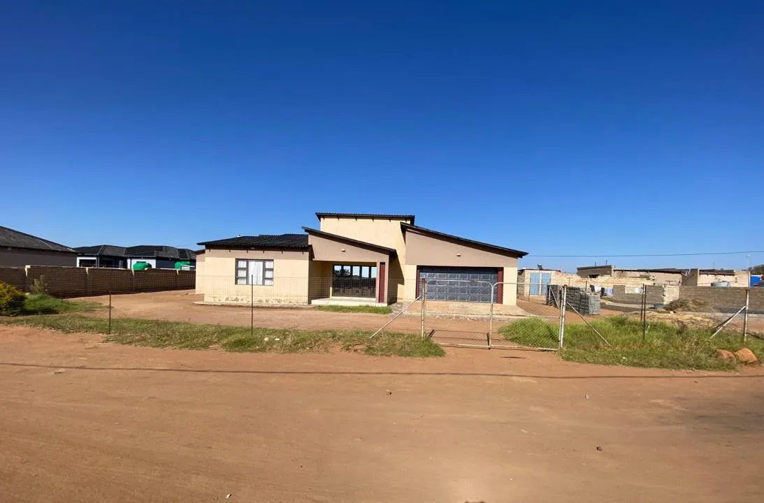 3 Bedroom House for sale in Kwamhlanga