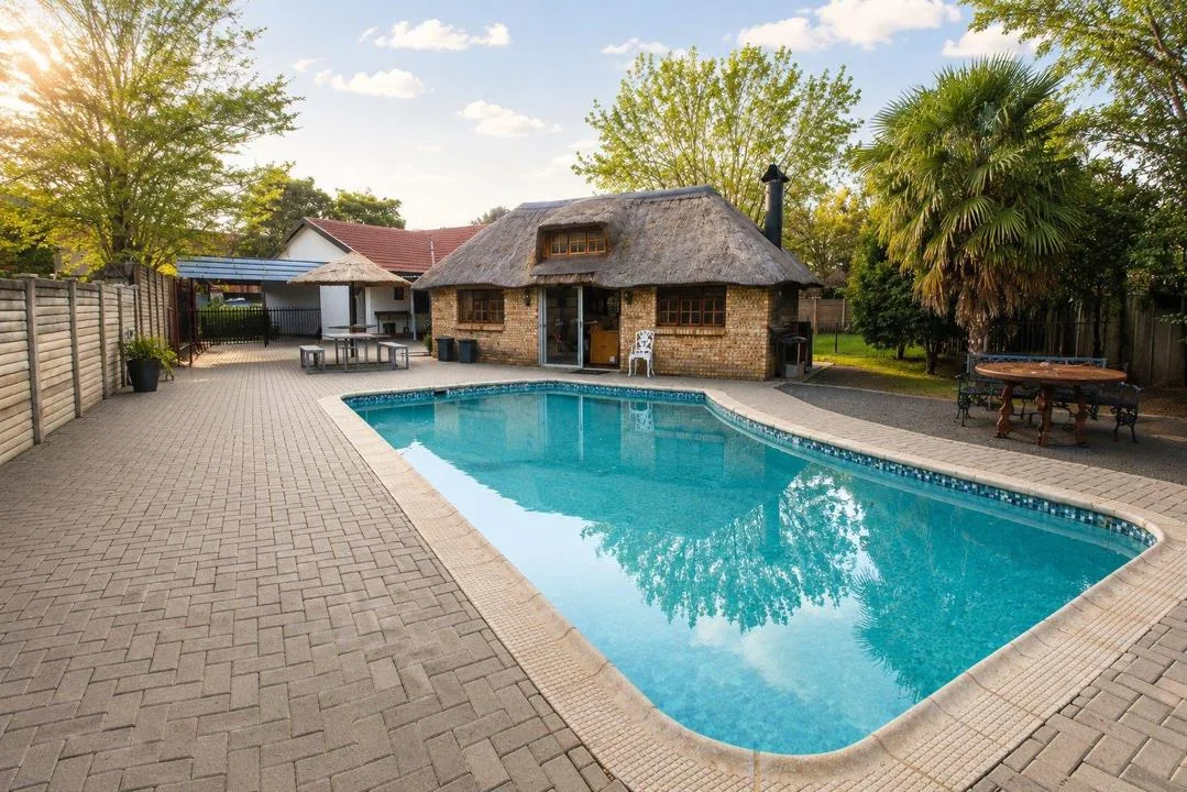 3 Bedroom House for sale in Noordhoek
