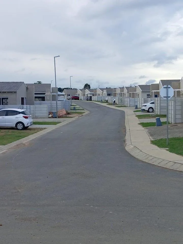 2 Bedroom Townhouse for sale in Gonubie