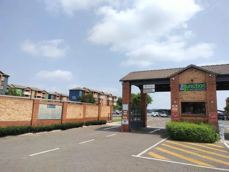 2 Bedroom Apartment / flat to rent in Heuweloord