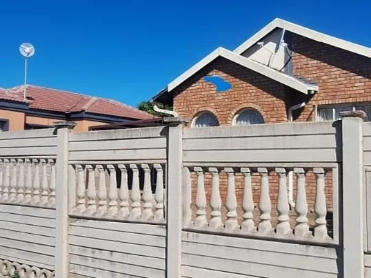 3 Bedroom House for sale in Madiba Park
