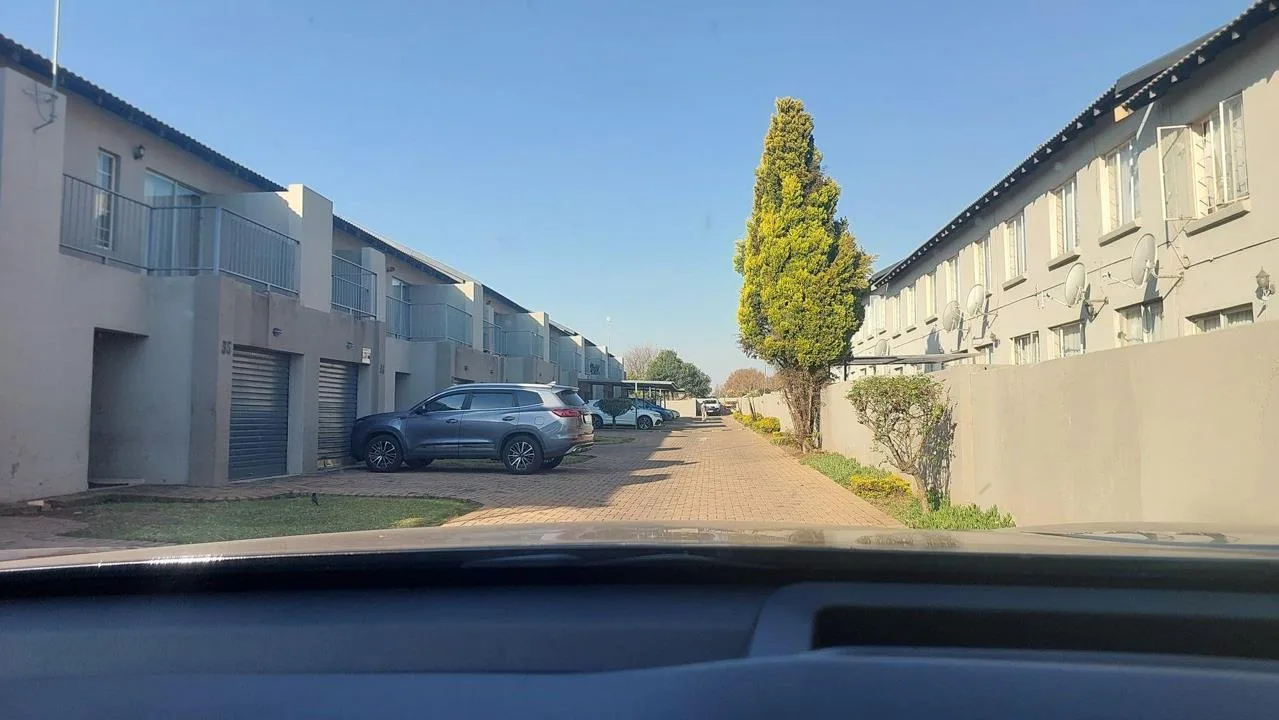3 Bedroom Townhouse for sale in Mineralia