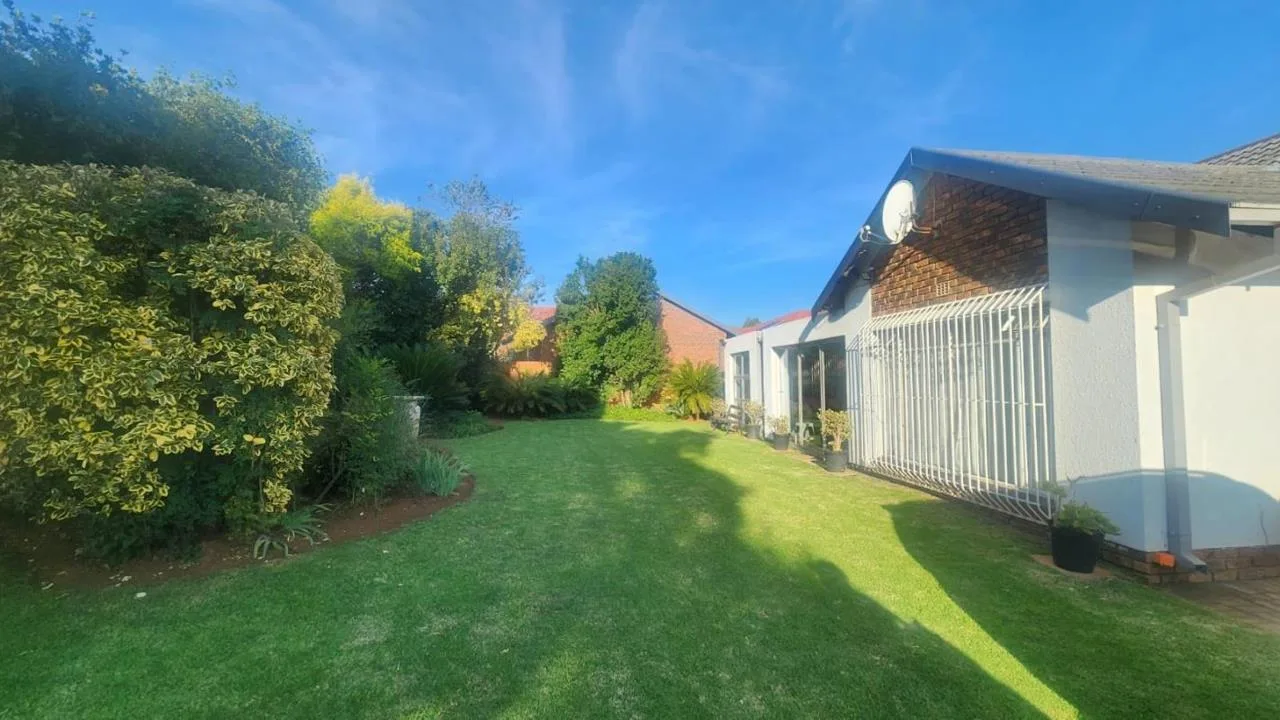 4 Bedroom House for sale in Dennesig