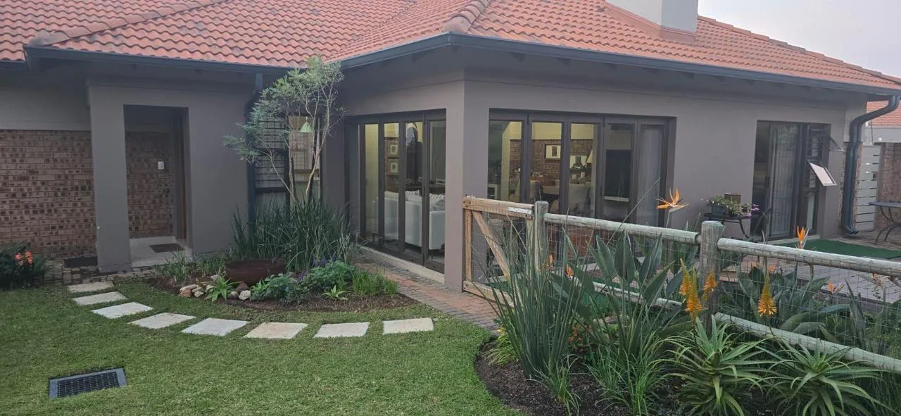2 Bedroom House for sale in Bateleur Estate