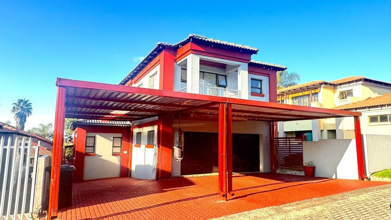 5 Bedroom House for sale in Ben Fleur