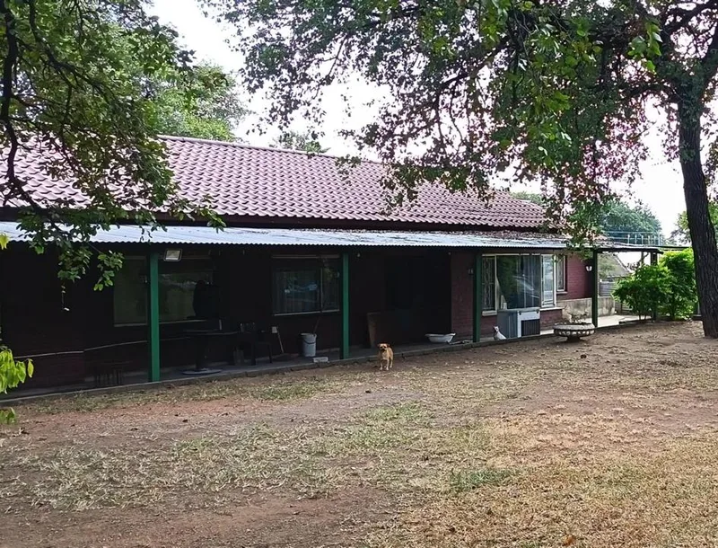 4 Bedroom House for sale in Phalaborwa