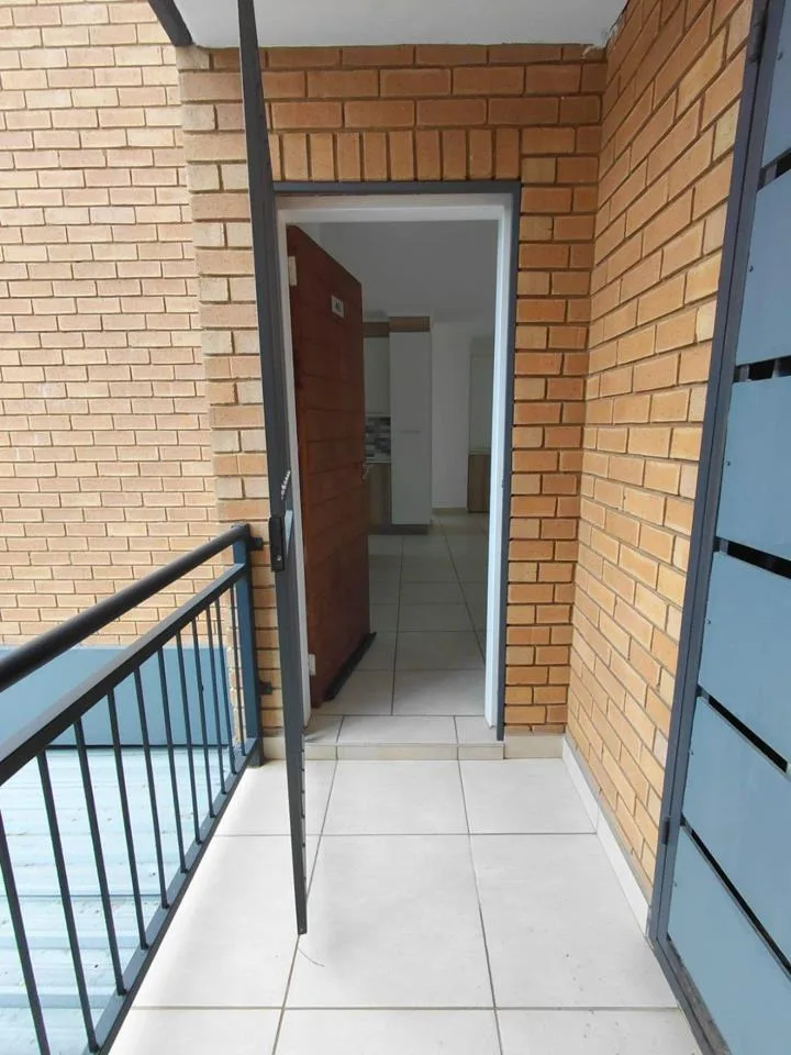 2 Bedroom Apartment / flat to rent in Die Hoewes