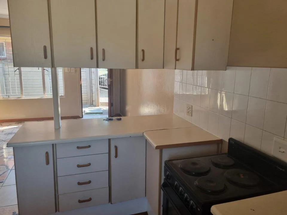2 Bedroom Townhouse for sale in Navalsig