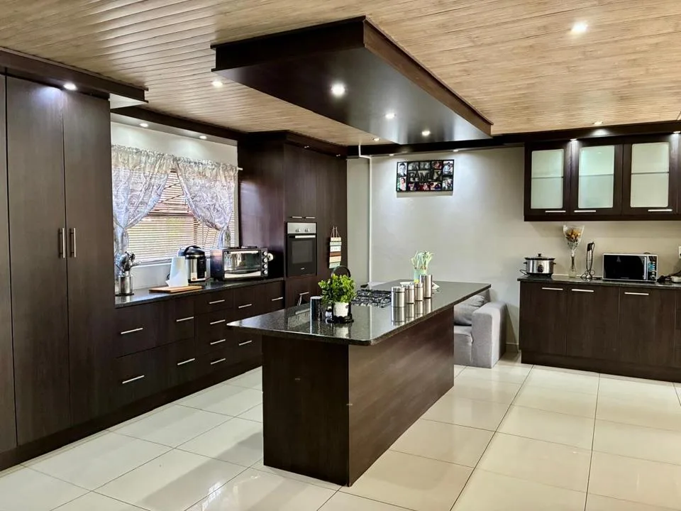 4 Bedroom House for sale in Secunda
