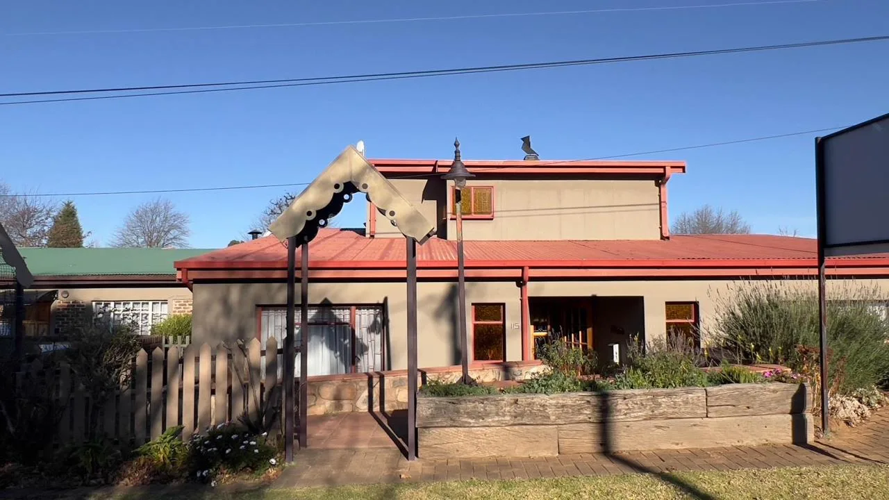 5 Bedroom House for sale in Dullstroom