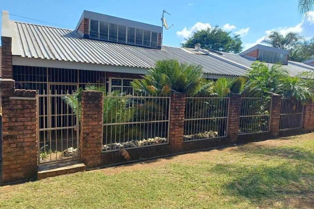 2 Bedroom Apartment / flat for sale in Louis Trichardt