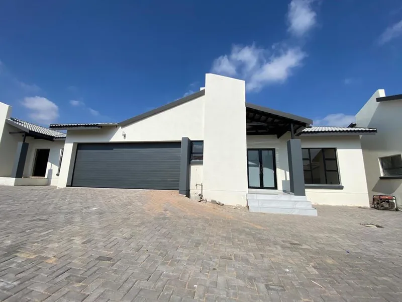 3 Bedroom Townhouse for sale in Bendor