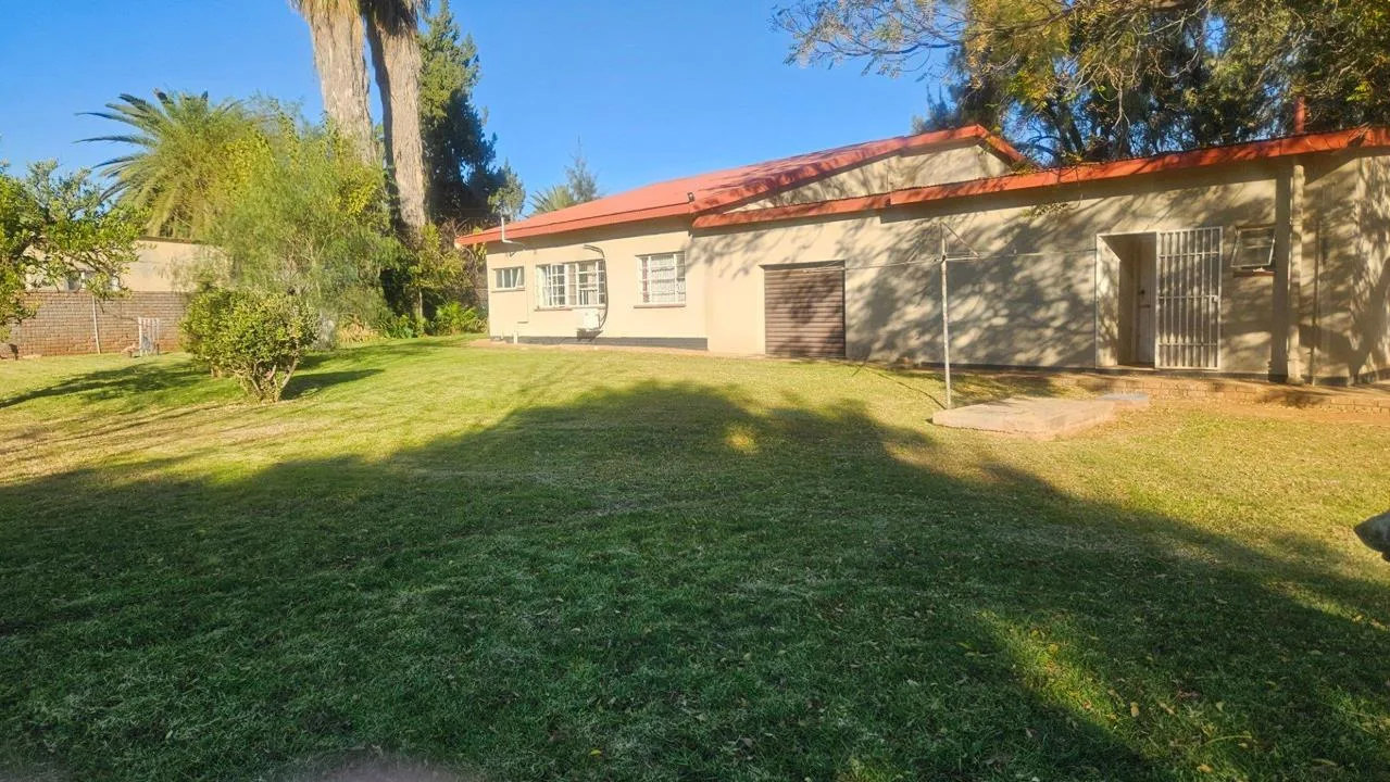 3 Bedroom House for sale in Hartswater